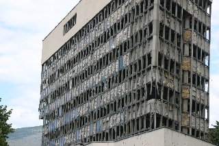 Bontják a Homok úti "szegénytelep" házait Szombathelyen