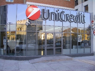 Devizahitelek - Elhalasztották a határozathozatalt az UniCredit Bank perében